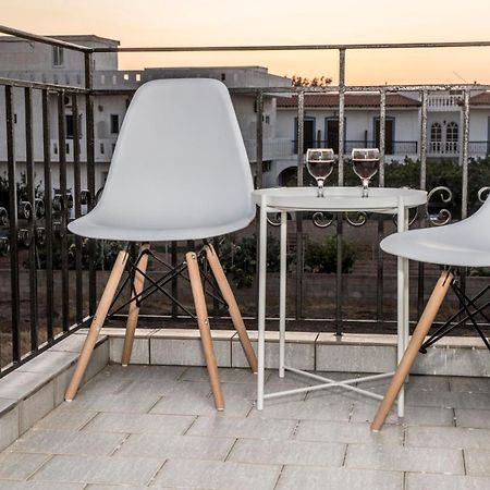 Sofie'S Port View Apartment Kokkinos Pirgos Ngoại thất bức ảnh